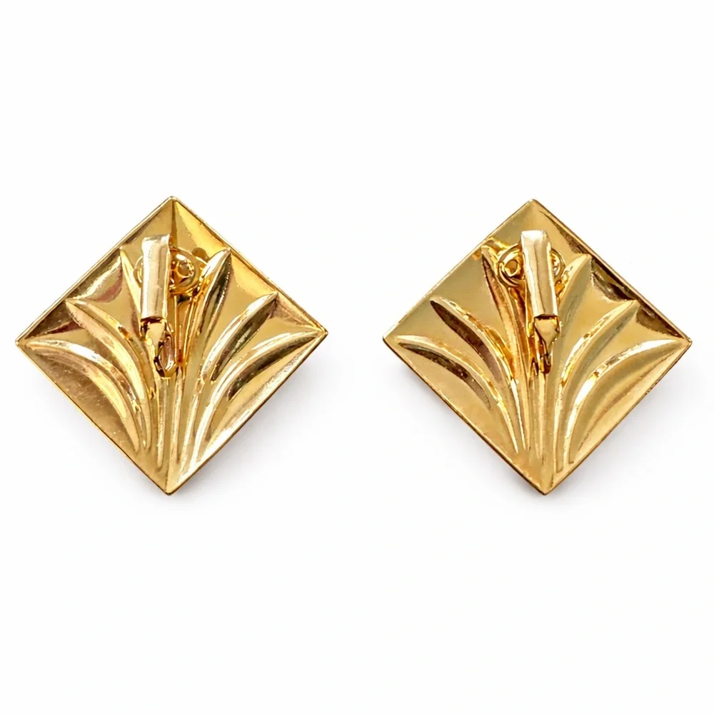 Vintage Gold Tone Art Deco Style Clip-On Earrings‎ Diamond Shape Fan Design